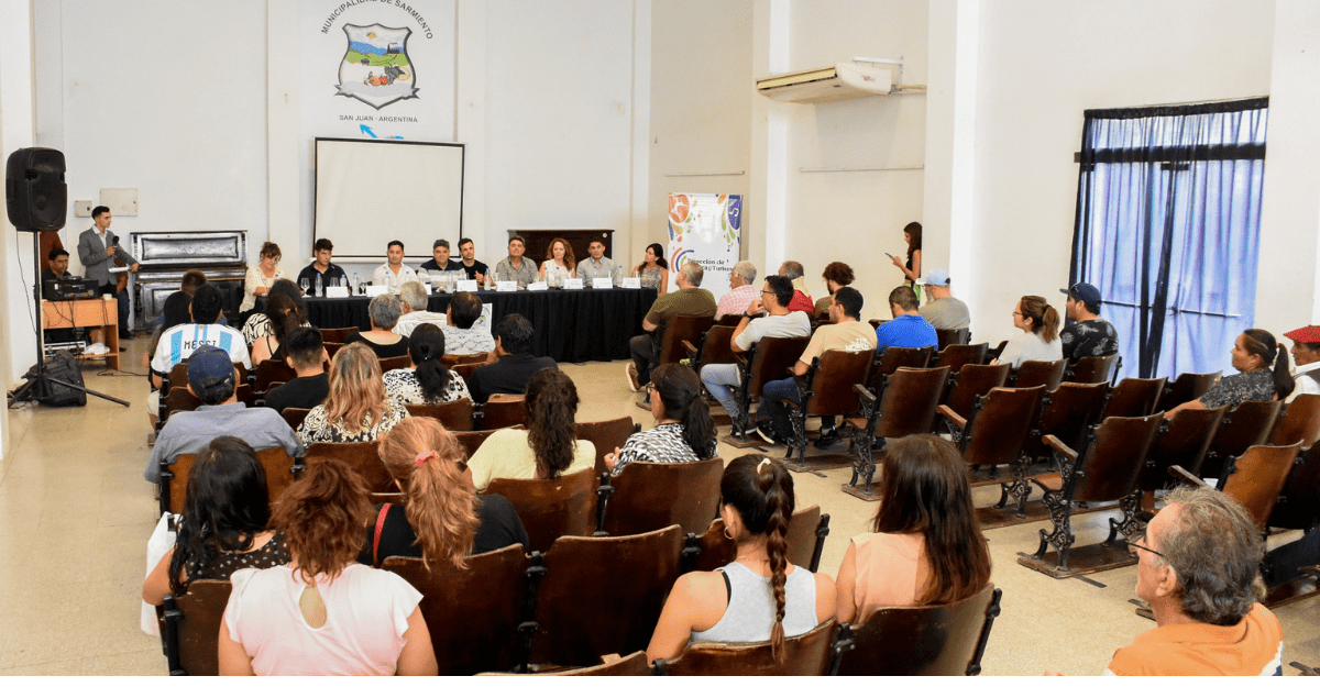 Diálogo Productivo: Funcionarios y Emprendedores se Reunieron en Sarmiento para Impulsar con Estrategias el Turismo Local