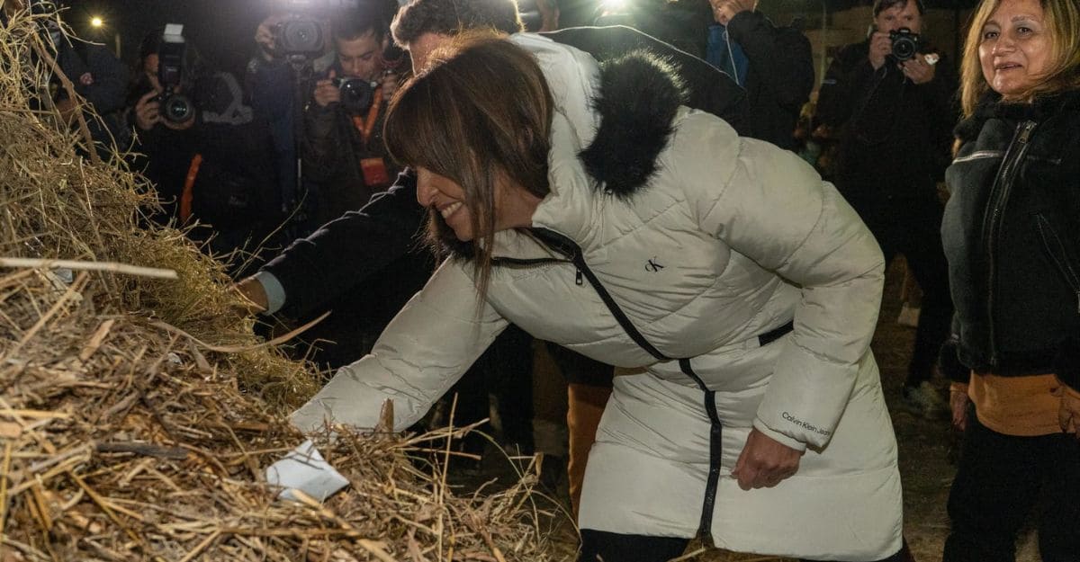 Municipalidad de la Capital, San Juan Bautista fue honrado con fe, tradición y unidad en una emotiva noche de fogata comunitaria